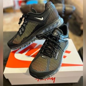 BNIB Nike AirMax 2013 x Stussy -Black size 10.5M